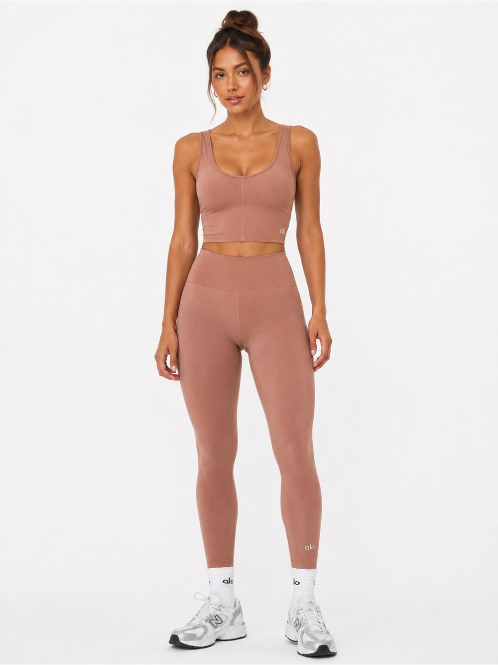 Alo yoga scoop neck tank in henna